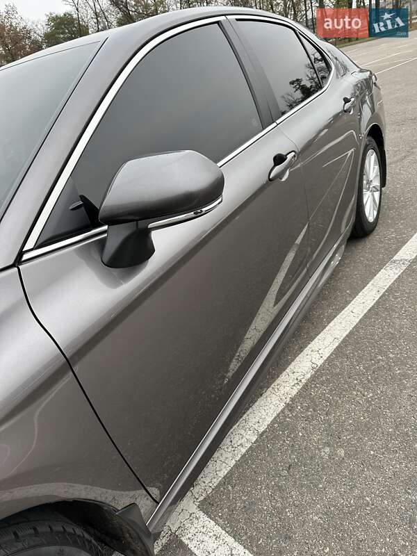 Седан Toyota Camry 2023 в Киеве