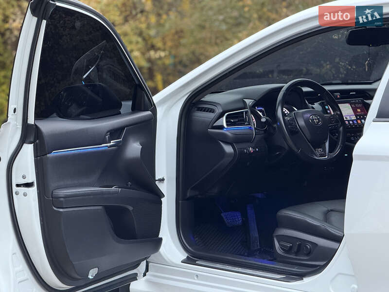 Седан Toyota Camry 2018 в Тернополе фото 42 Седан Toyota Camry 2018 в Тернополе