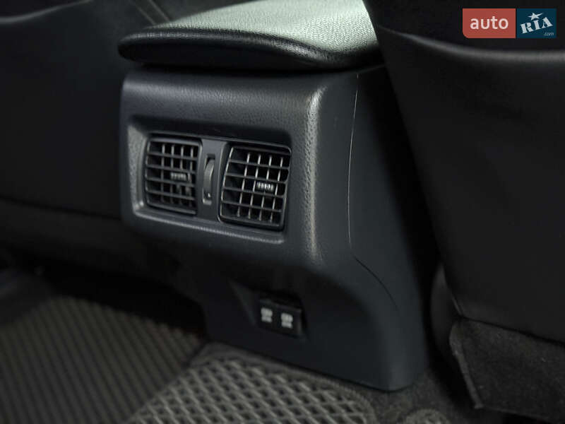 Седан Toyota Camry 2018 в Тернополе фото 35 Седан Toyota Camry 2018 в Тернополе