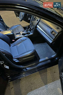 Седан Toyota Camry 2017 в Киеве