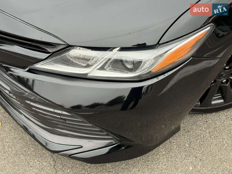 Седан Toyota Camry 2017 в Одессе