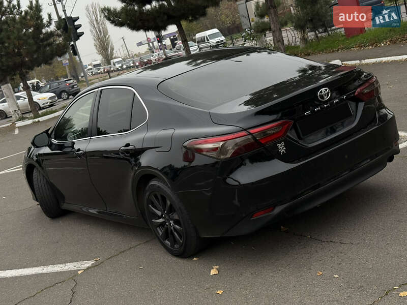 Седан Toyota Camry 2017 в Одессе