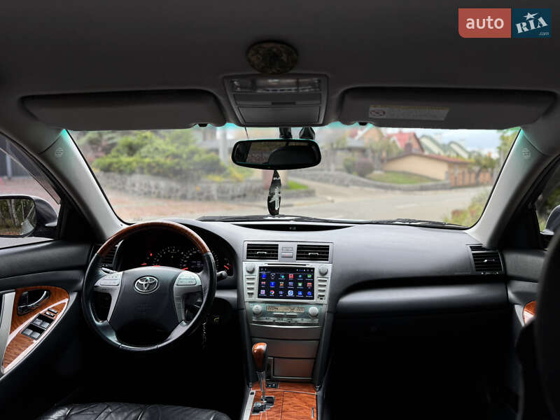 Седан Toyota Camry 2008 в Киеве