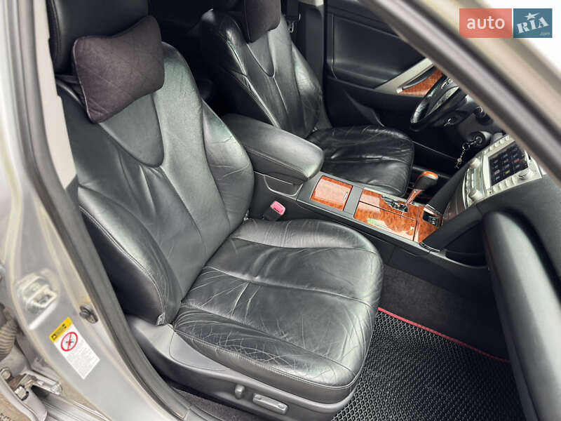 Седан Toyota Camry 2008 в Киеве