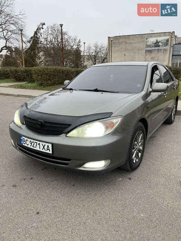 Седан Toyota Camry 2002 в Буске фото 2 Седан Toyota Camry 2002 в Буске