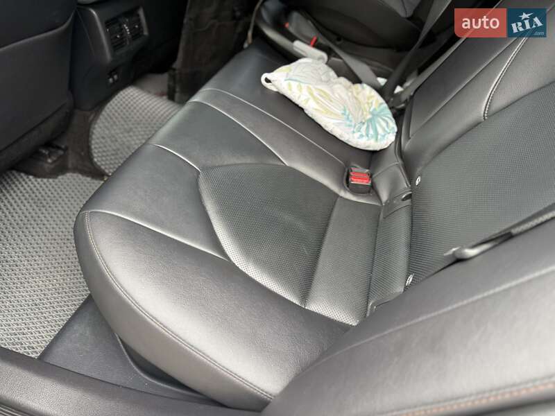 Седан Toyota Camry 2020 в Днепре фото 41 Седан Toyota Camry 2020 в Днепре