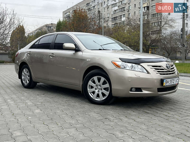 Седан Toyota Camry 2008 в Одессе