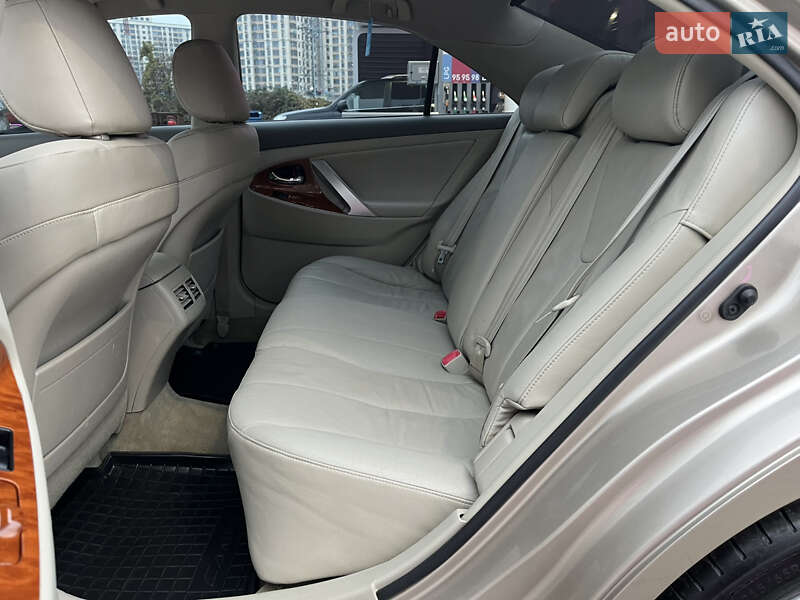 Седан Toyota Camry 2008 в Одессе