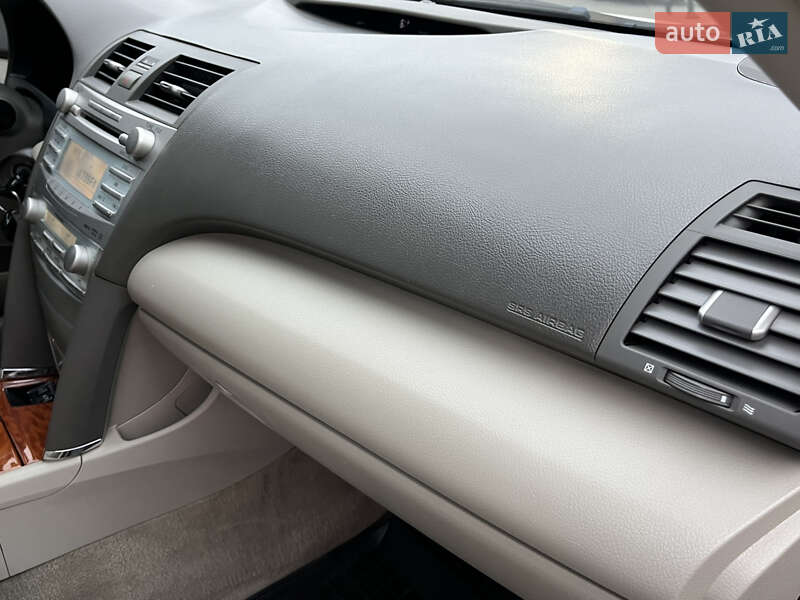 Седан Toyota Camry 2008 в Одессе