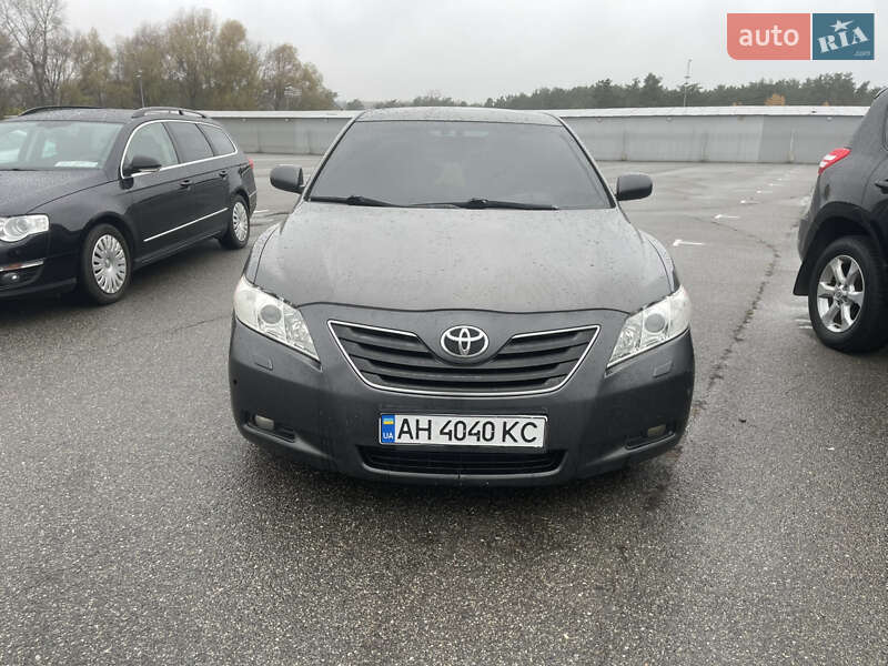 Седан Toyota Camry 2007 в Киеве