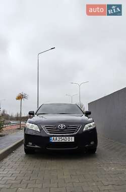 Седан Toyota Camry 2007 в Киеве