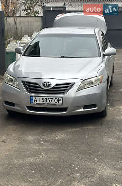 Седан Toyota Camry 2006 в Киеве