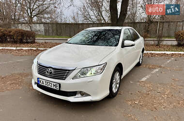 Седан Toyota Camry 2012 в Черкассах