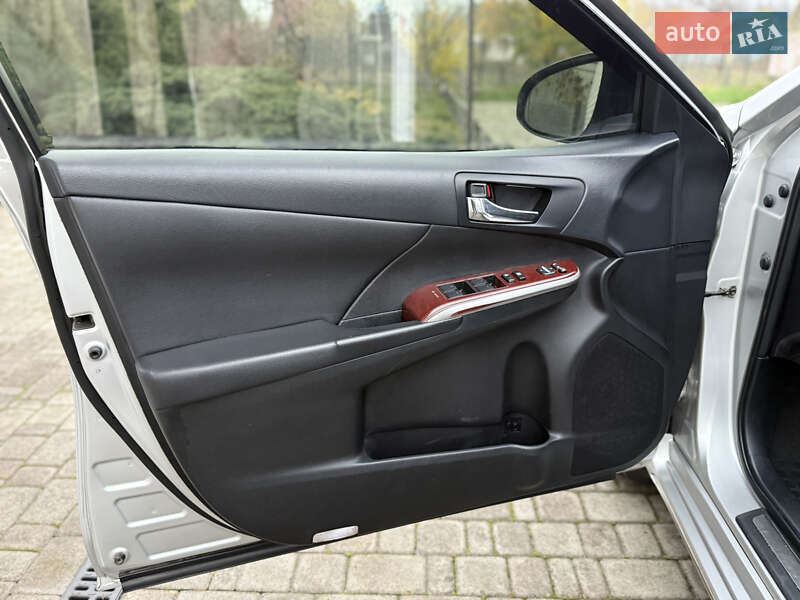 Седан Toyota Camry 2012 в Александрие фото 23 Седан Toyota Camry 2012 в Александрие