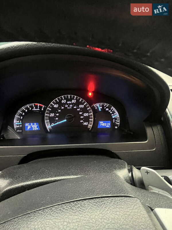 Седан Toyota Camry 2014 в Киеве фото 16 Седан Toyota Camry 2014 в Киеве