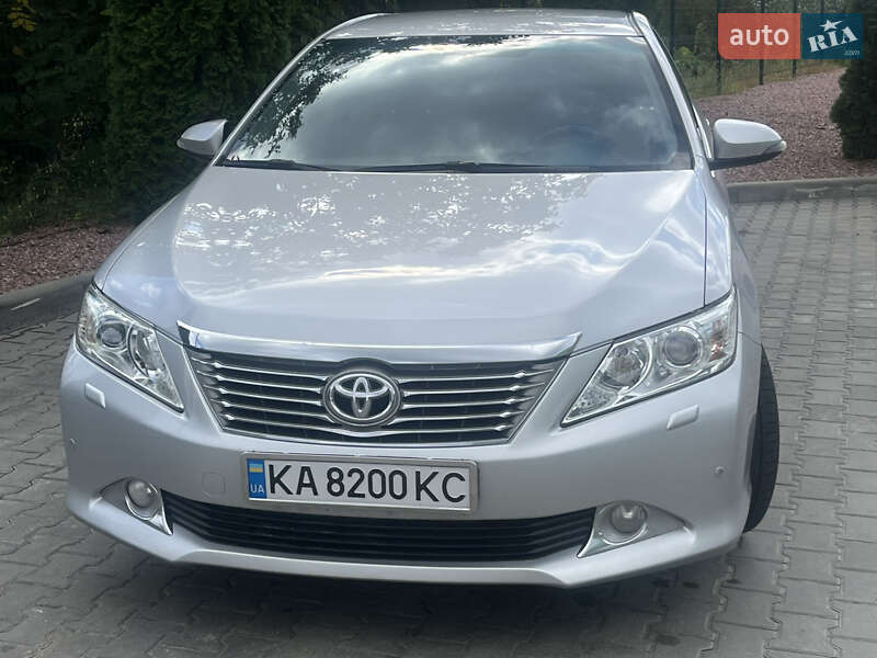 Седан Toyota Camry 2013 в Киеве фото 2 Седан Toyota Camry 2013 в Киеве