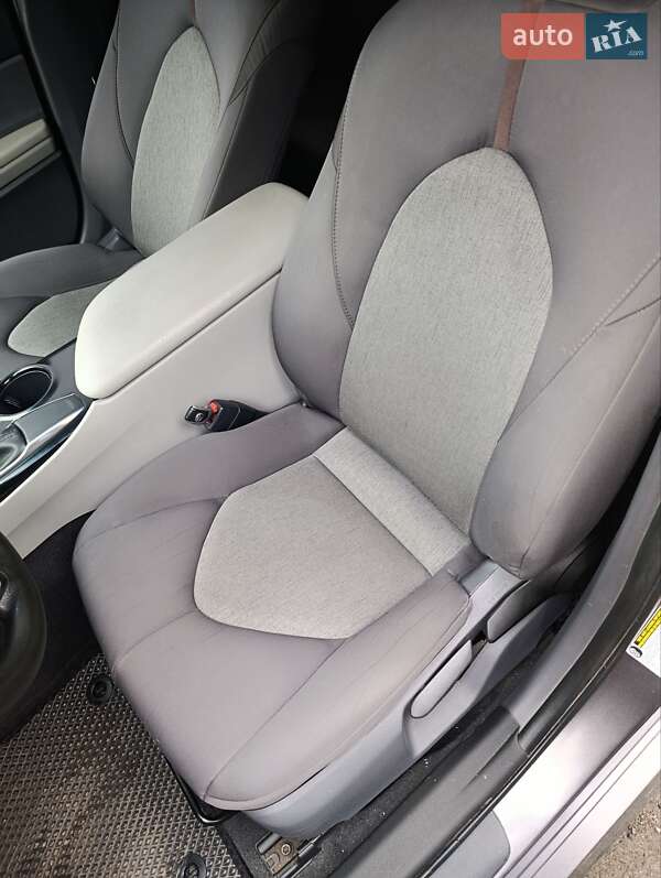 Седан Toyota Camry 2017 в Днепре фото 9 Седан Toyota Camry 2017 в Днепре