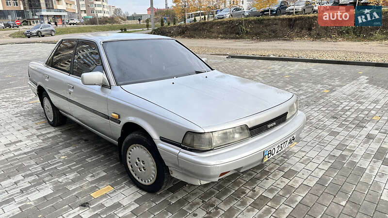Седан Toyota Camry 1988 в Тернополе фото 5 Седан Toyota Camry 1988 в Тернополе