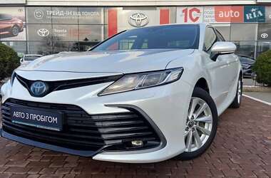 Седан Toyota Camry 2021 в Хмельницькому