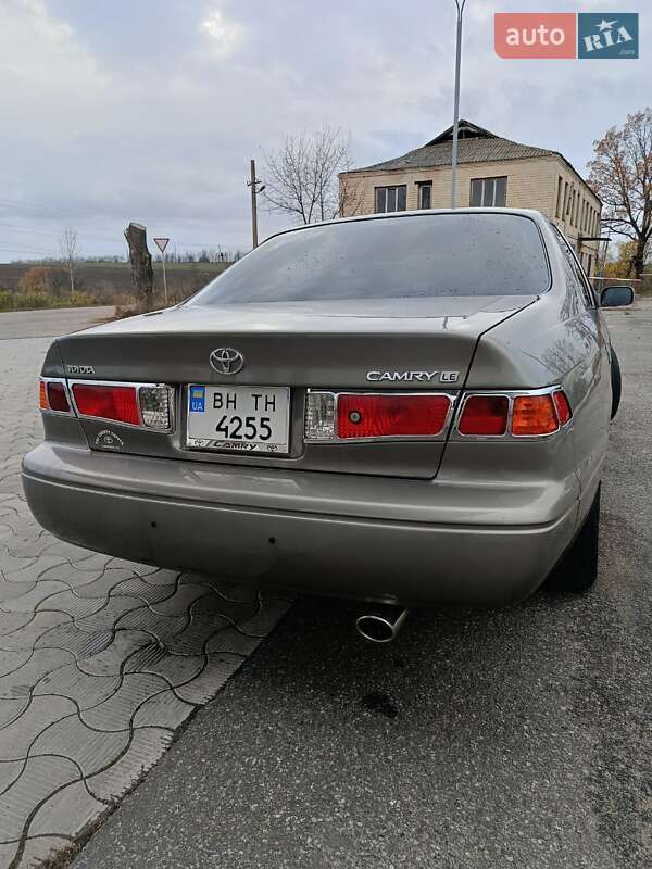 Седан Toyota Camry 2001 в Балті