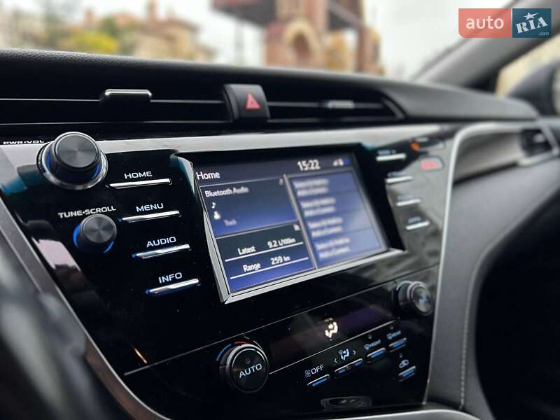 Седан Toyota Camry 2018 в Одессе