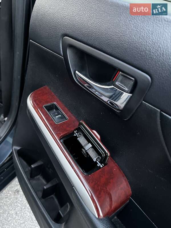 Седан Toyota Camry 2011 в Харькове