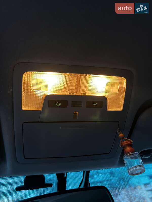 Седан Toyota Camry 2011 в Харькове