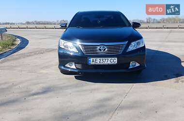 Седан Toyota Camry 2012 в Павлограде