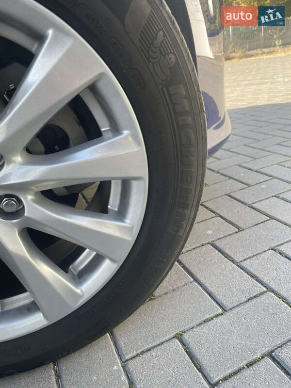 Седан Toyota Camry 2017 в Запорожье