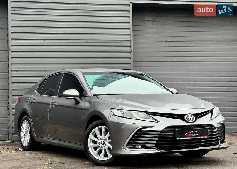 Седан Toyota Camry 2022 в Киеве фото 6 Седан Toyota Camry 2022 в Киеве