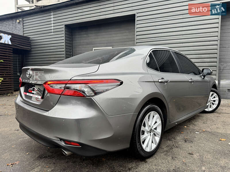 Седан Toyota Camry 2022 в Киеве фото 11 Седан Toyota Camry 2022 в Киеве