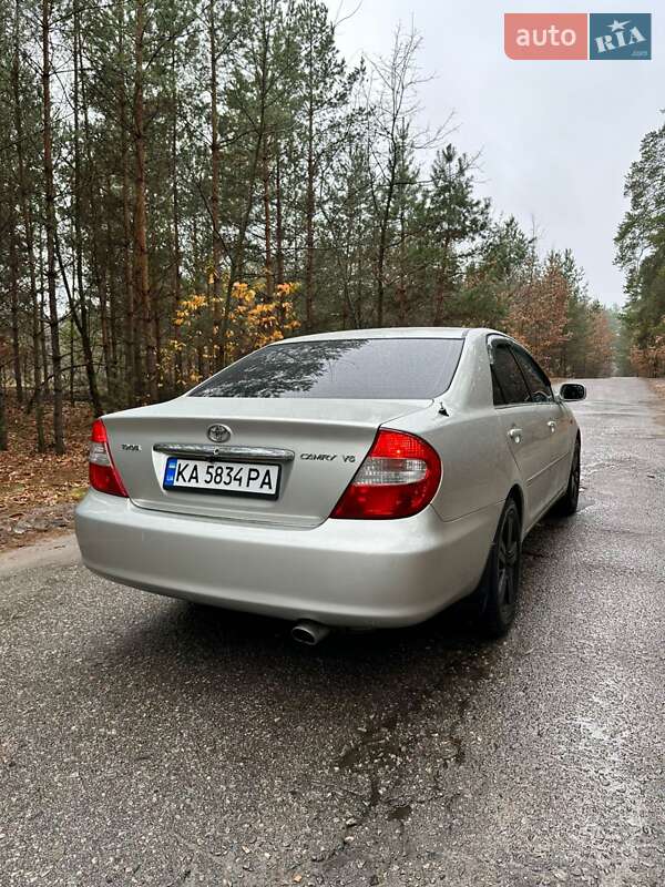 Седан Toyota Camry 2002 в Киеве
