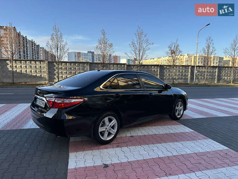 Седан Toyota Camry 2014 в Киеве