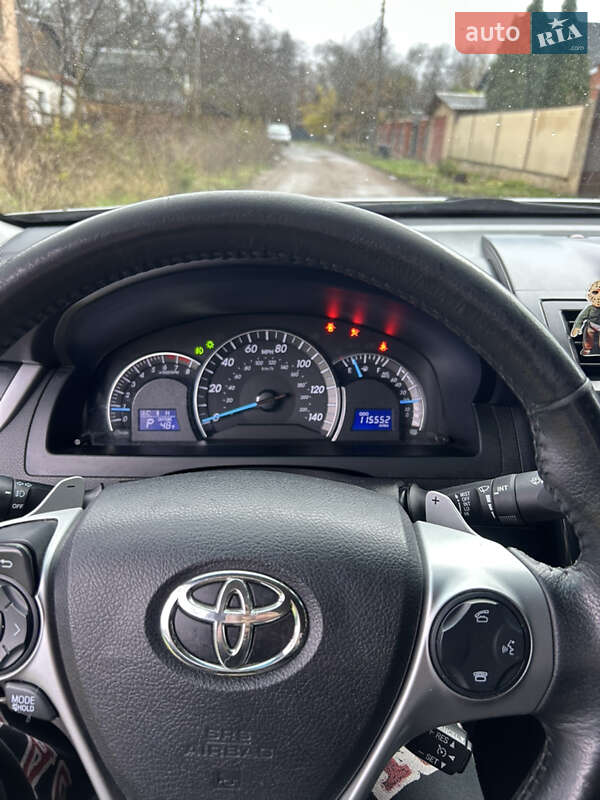 Седан Toyota Camry 2014 в Броварах