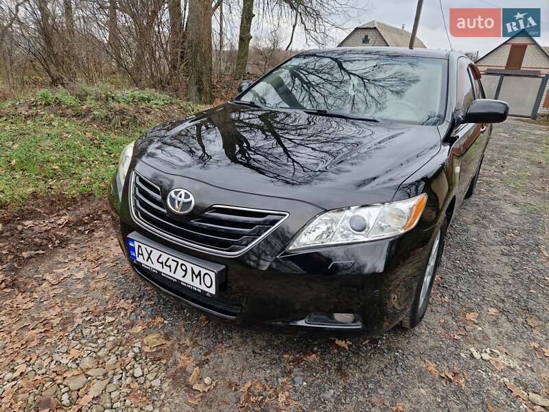 Седан Toyota Camry 2008 в Харькове