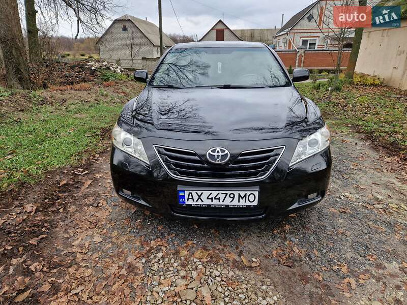 Седан Toyota Camry 2008 в Харькове