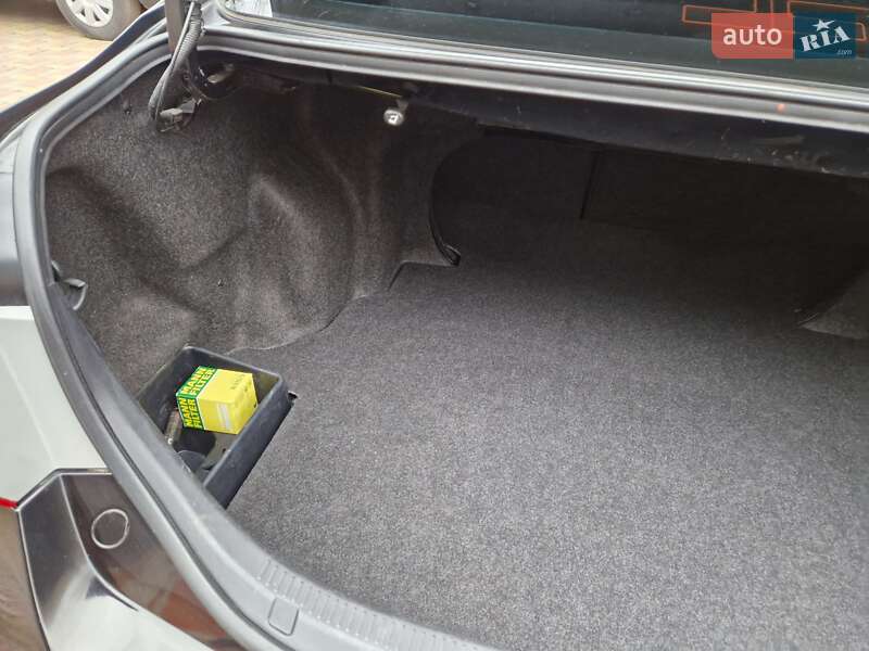 Седан Toyota Camry 2008 в Харькове