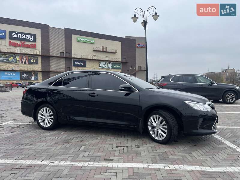 Седан Toyota Camry 2016 в Харькове фото 5 Седан Toyota Camry 2016 в Харькове