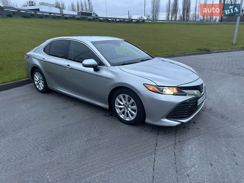 Седан Toyota Camry 2017 в Киеве фото 3 Седан Toyota Camry 2017 в Киеве