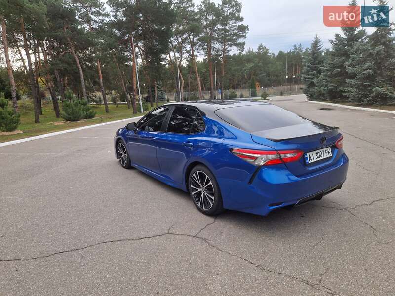 Седан Toyota Camry 2017 в Киеве фото 7 Седан Toyota Camry 2017 в Киеве
