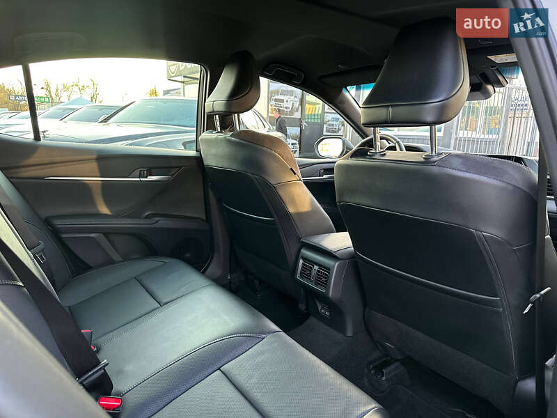 Седан Toyota Camry 2024 в Киеве фото 47 Седан Toyota Camry 2024 в Киеве