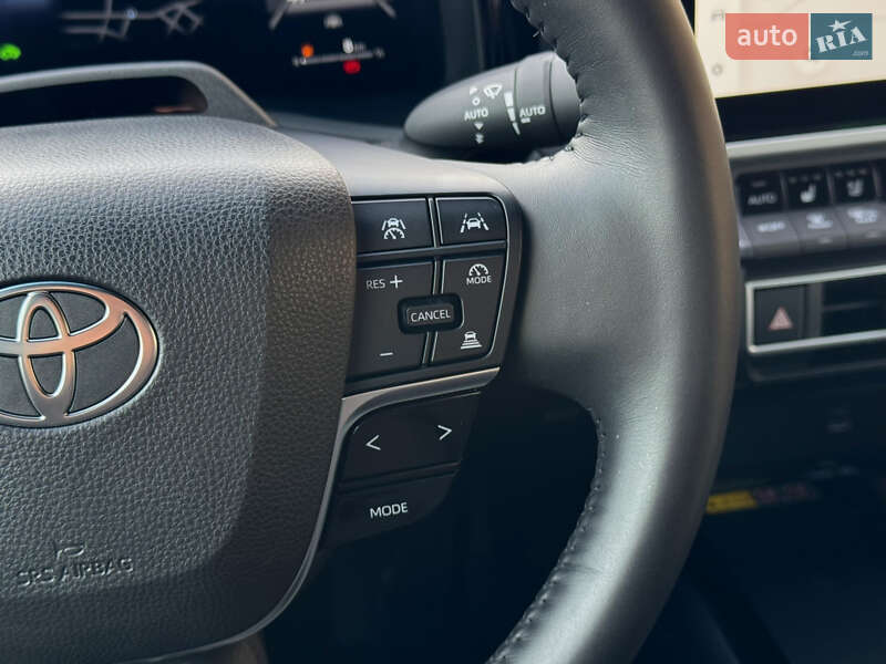 Седан Toyota Camry 2024 в Киеве фото 28 Седан Toyota Camry 2024 в Киеве