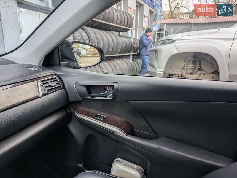 Седан Toyota Camry 2015 в Днепре фото 4 Седан Toyota Camry 2015 в Днепре