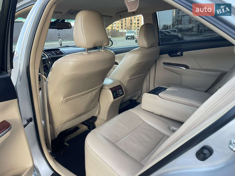 Седан Toyota Camry 2012 в Умани фото 34 Седан Toyota Camry 2012 в Умани