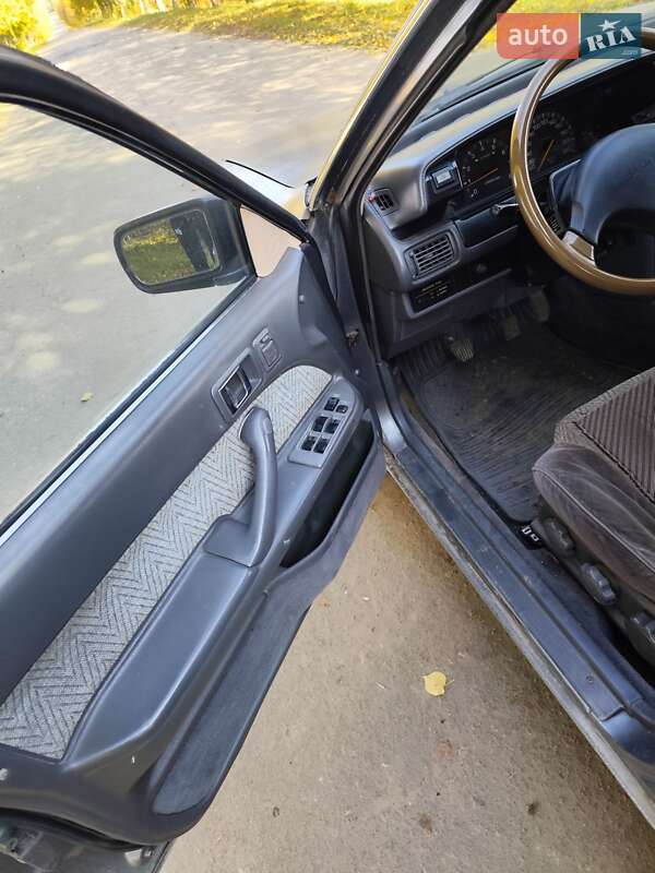 Седан Toyota Camry 1989 в Ровно фото 7 Седан Toyota Camry 1989 в Ровно