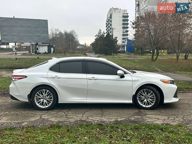 Седан Toyota Camry 2017 в Первомайську