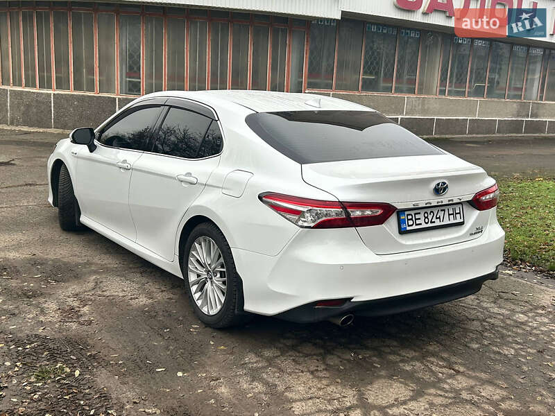 Седан Toyota Camry 2017 в Первомайську