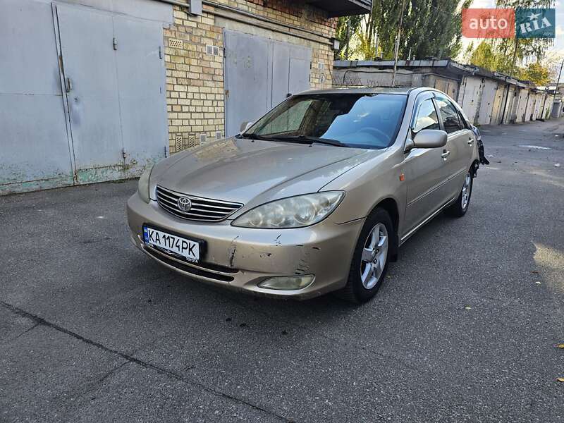 Седан Toyota Camry 2003 в Киеве фото Седан Toyota Camry 2003 в Киеве