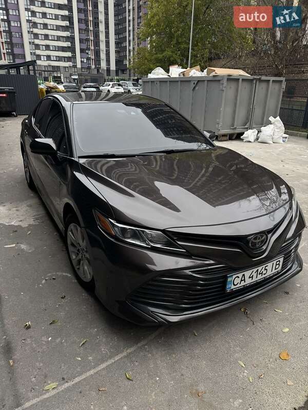 Toyota Camry 2017