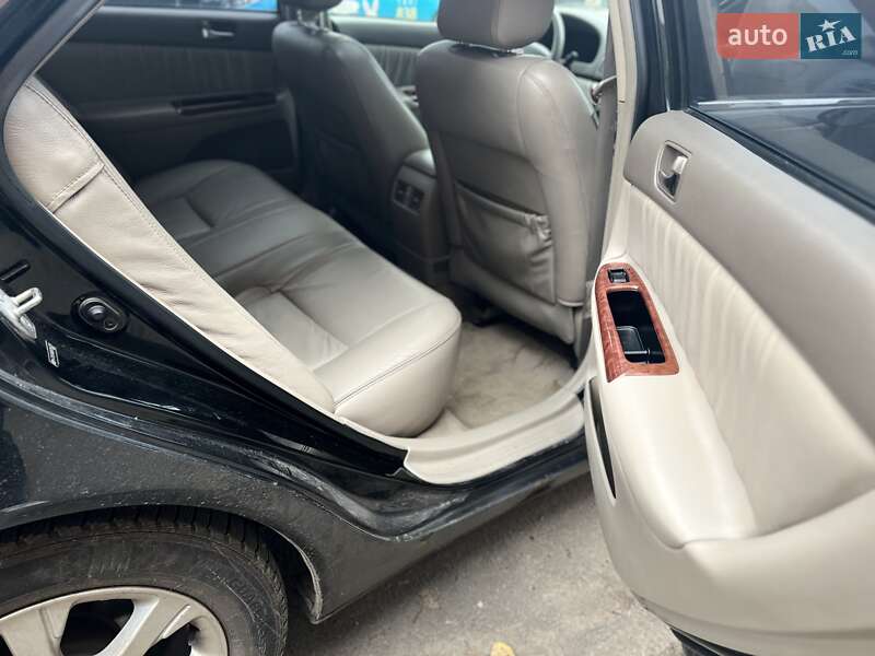 Седан Toyota Camry 2005 в Києві